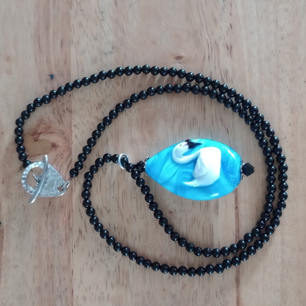 Swan glass necklace